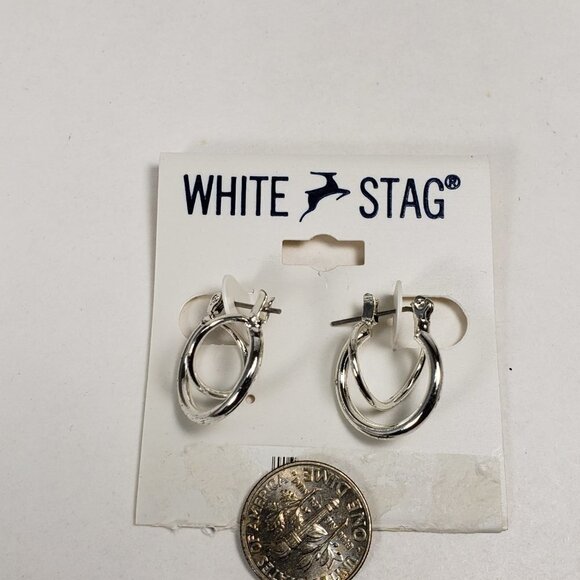 Women's Stunning Polished Silver tone Hoop Design Earrings 0.75-inch - Picture 8 of 8